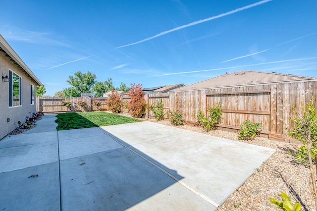 2118 N Vahe Ave, Fresno, CA 93737 - photo 32