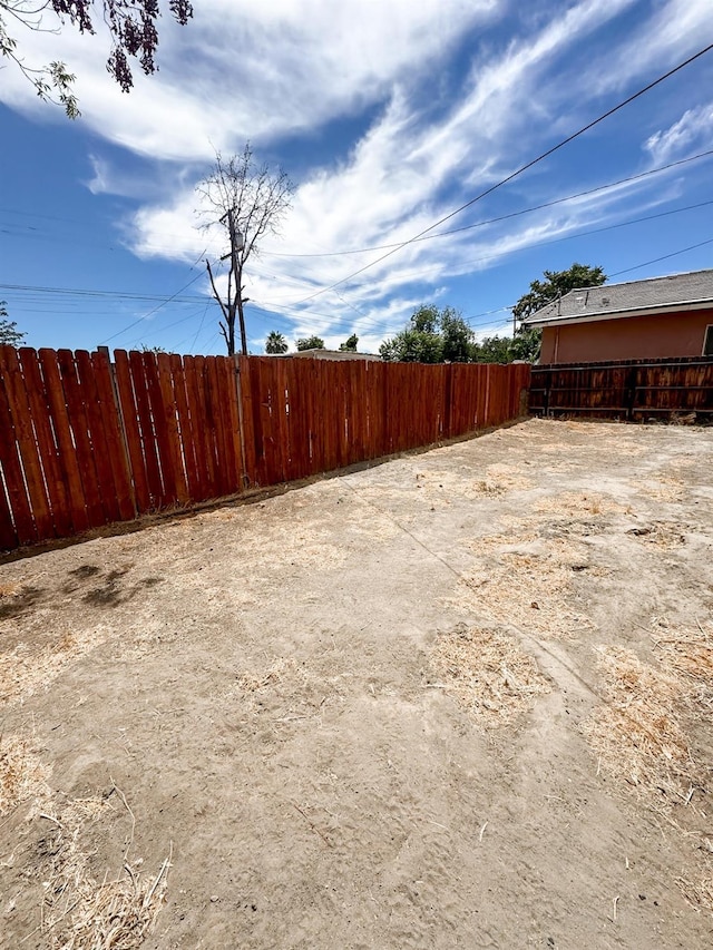 334 E Houston St, Coalinga, CA 93210 - photo 8