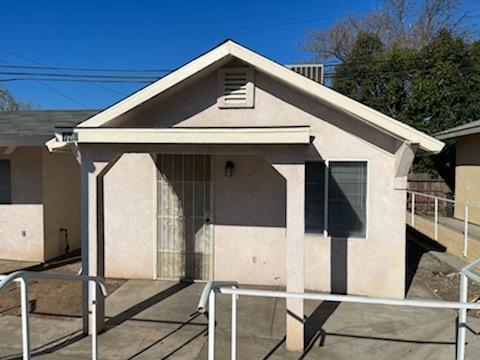 738 S Boyd Ave, Fresno, CA 93702 - photo 10