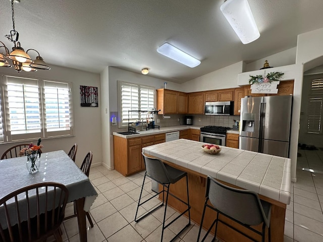 5677 W Lamona Ave, Fresno, CA 93722 - photo 3