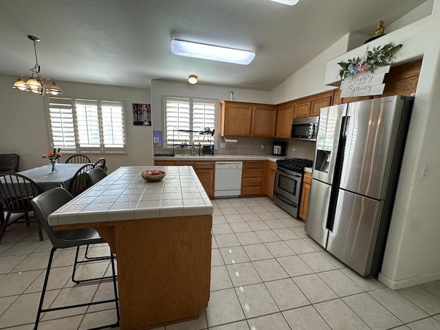 5677 W Lamona Ave, Fresno, CA 93722 - photo 4
