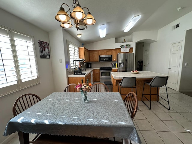 5677 W Lamona Ave, Fresno, CA 93722 - photo 7