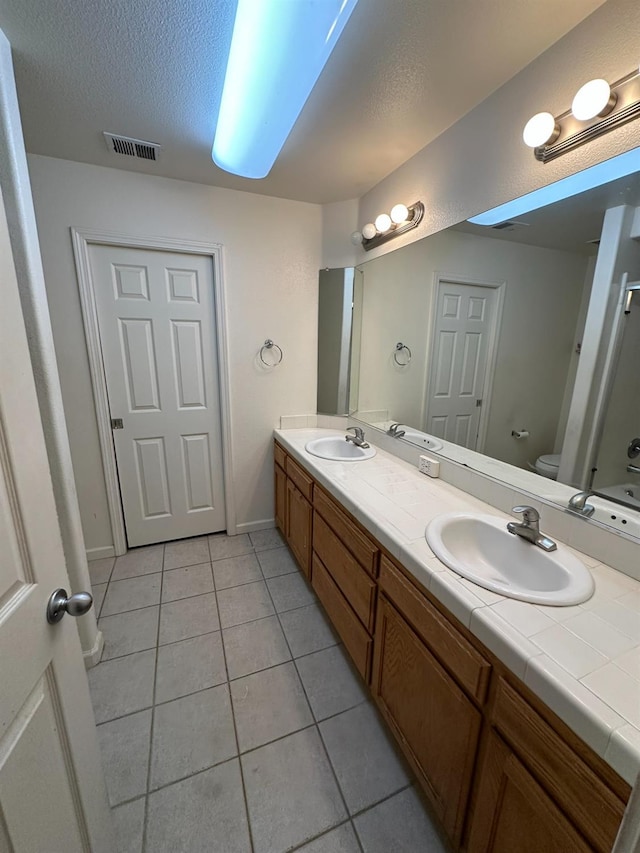 5677 W Lamona Ave, Fresno, CA 93722 - photo 13