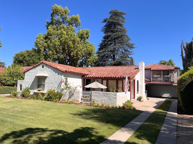 329 E Terrace Ave, Fresno, CA 93704 - photo 1