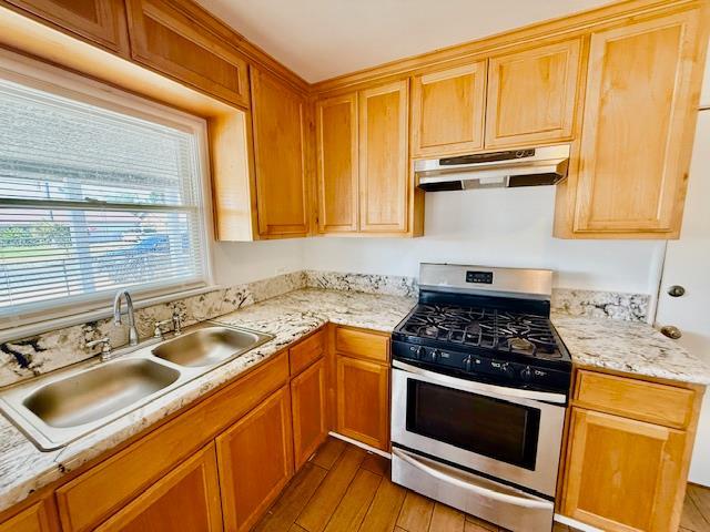 4463 E Home Ave, Fresno, CA 93703 - photo 10