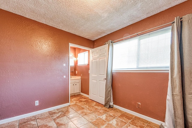 4516 E Grove Ave, Fresno, CA 93725 - photo 18