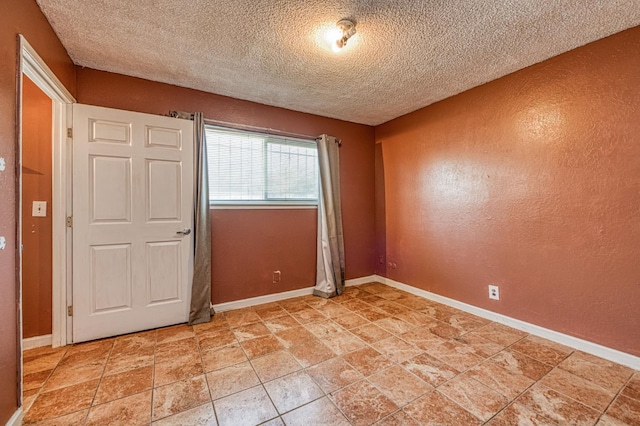 4516 E Grove Ave, Fresno, CA 93725 - photo 17