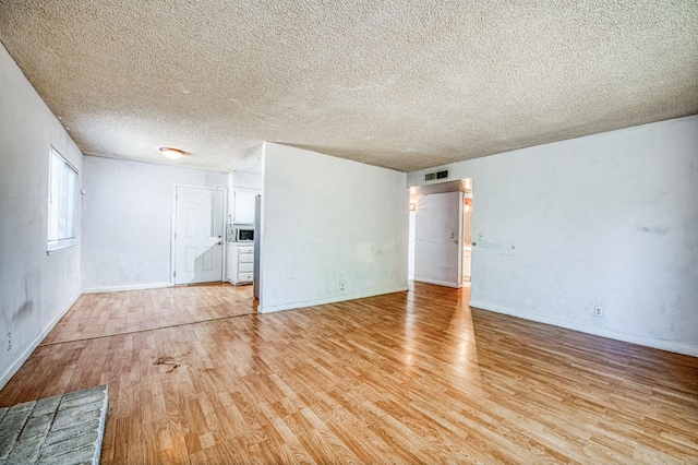 4516 E Grove Ave, Fresno, CA 93725 - photo 10