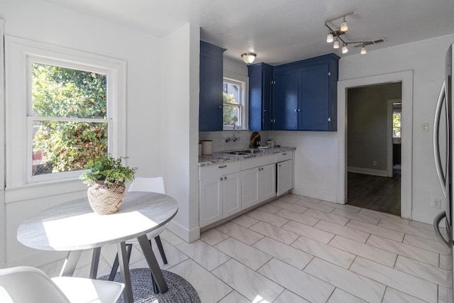 746 N Wilson Ave, Fresno, CA 93728 - photo 9