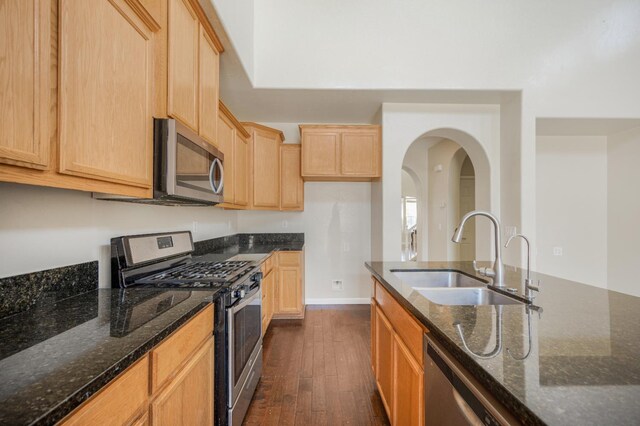 7026 E Dayton Ave, Fresno, CA 93737 - photo 12