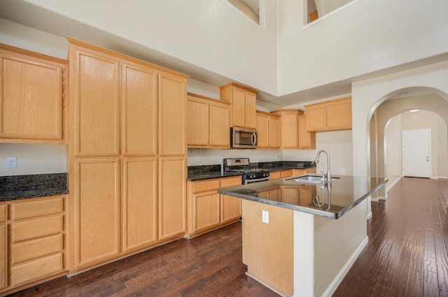 7026 E Dayton Ave, Fresno, CA 93737 - photo 11
