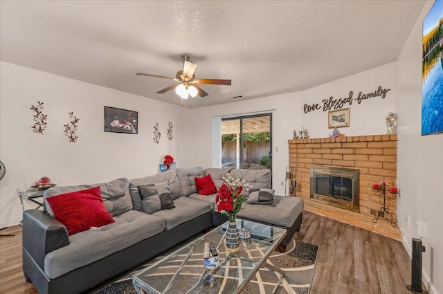 209 W Muncie Ave, Fresno, CA 93711 - photo 9