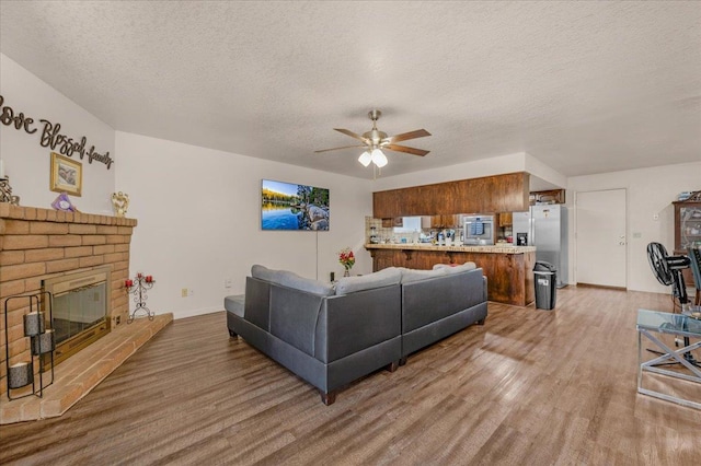 209 W Muncie Ave, Fresno, CA 93711 - photo 7