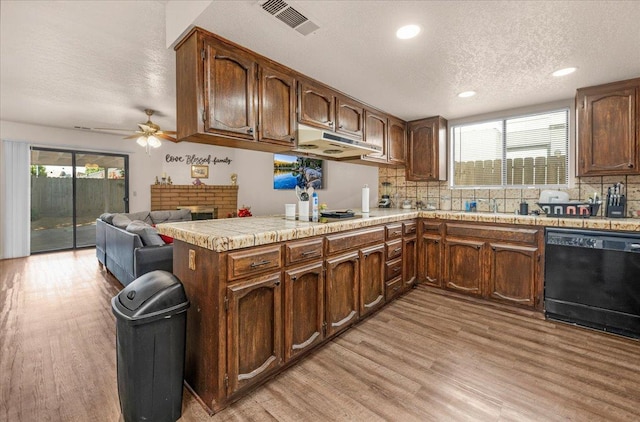 209 W Muncie Ave, Fresno, CA 93711 - photo 12