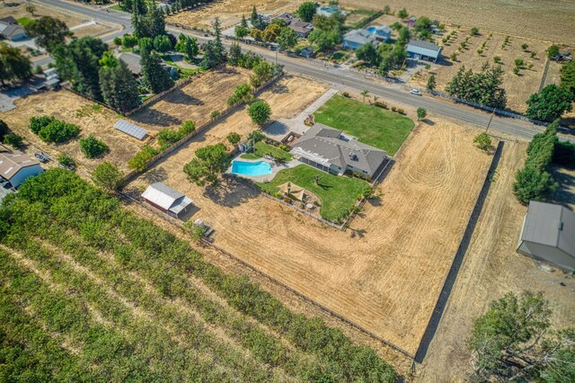 8099 E Nees, Clovis, CA 93619 - photo 31