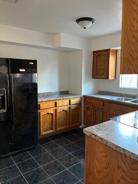 556 W Holland Ave, Clovis, CA 93612 - photo 3
