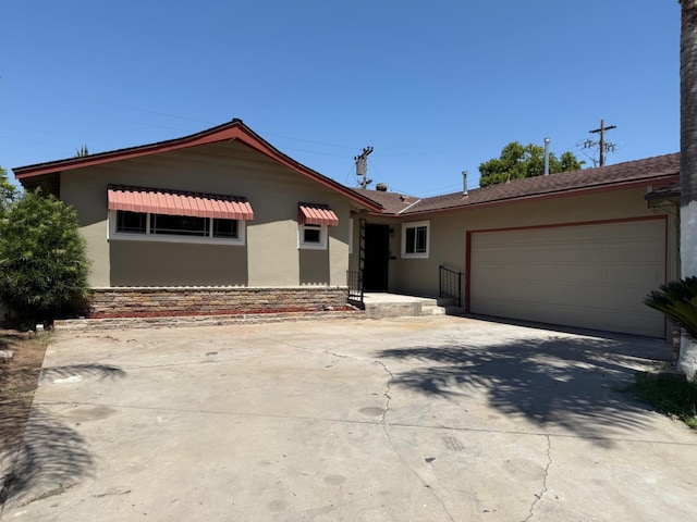 3945 N Tollhouse Rd, Fresno, CA 93726 - photo 2