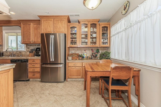 225 W Larsen Ave, Fresno, CA 93706 - photo 14