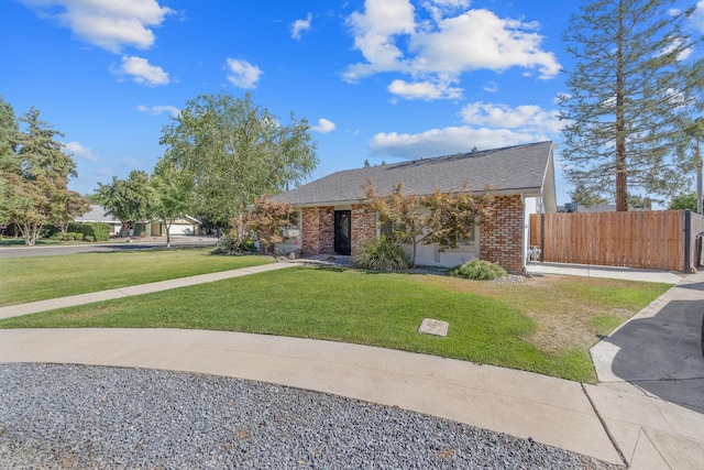 6593 N Winery Ave, Fresno, CA 93710 - photo 1