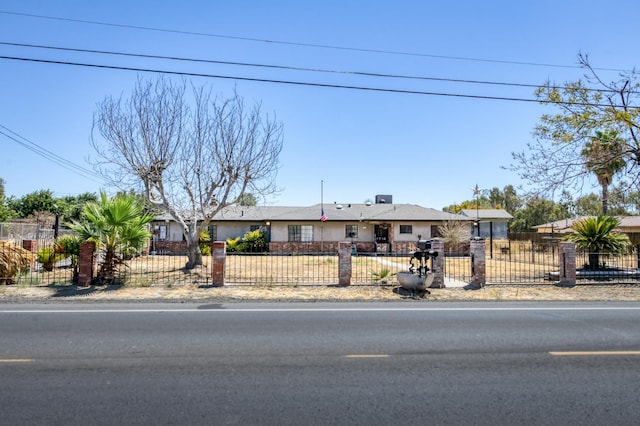 1716 N Brawley Ave, Fresno, CA 93722 - photo 1