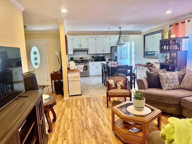 2733 E Willis Ave, Fresno, CA 93726 - photo 9