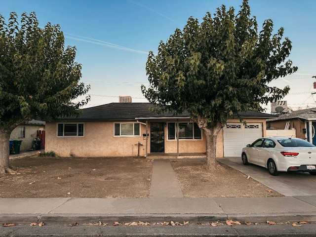 1070 N Princeton Ave, Coalinga, CA 93210 - photo 1