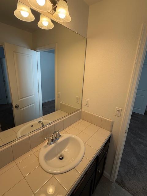 6303 E Creek View Ln, Fresno, CA 93727 - photo 13