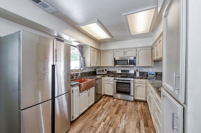 1390 Filbert Ave, Clovis, CA 93611 - photo 13