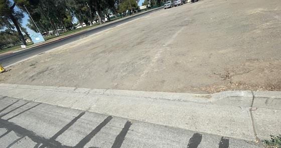 698 E Polk St, Coalinga, CA 93210 - photo 3