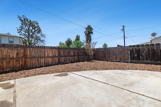 698 E Pleasant St, Coalinga, CA 93210 - photo 24