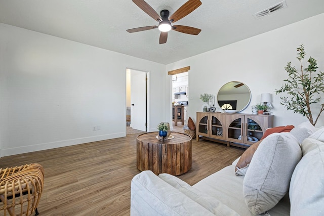 698 E Pleasant St, Coalinga, CA 93210 - photo 9