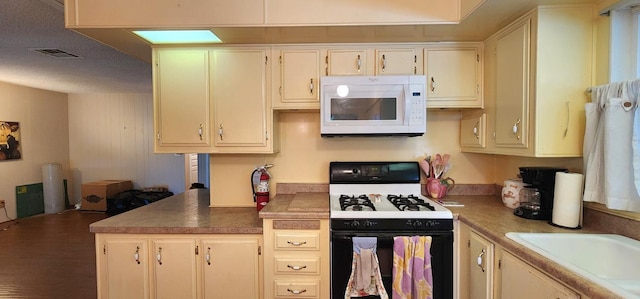 1300 W Olson Ave Unit 158, Reedley, CA 93654 - photo 11