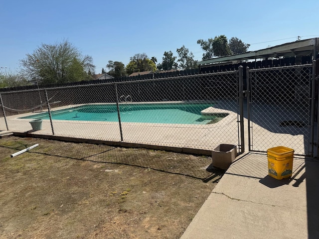 3288 W Mckinley Ave, Fresno, CA 93722 - photo 5