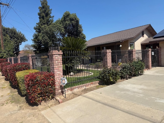 3288 W Mckinley Ave, Fresno, CA 93722 - photo 1