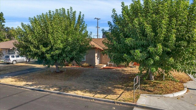 555 Twain Ave, Clovis, CA 93612 - photo 6
