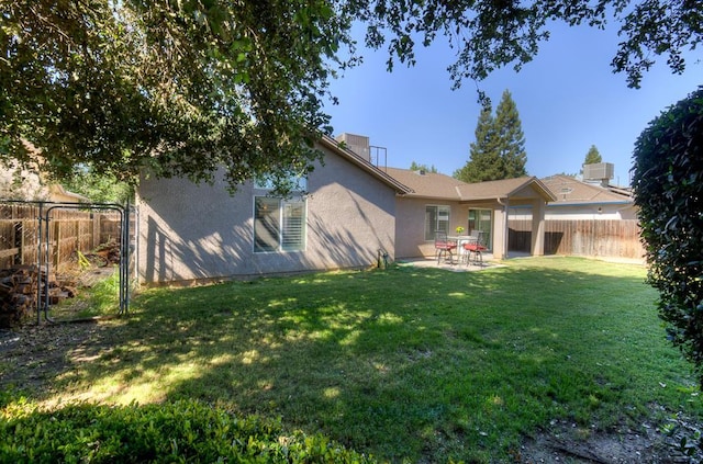 5635 W Lamona Ave, Fresno, CA 93722 - photo 26