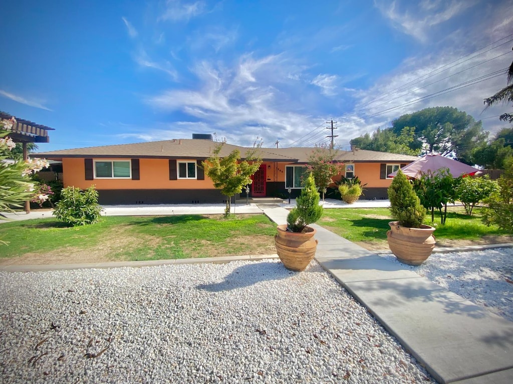 1245 W Pico Ave, Fresno, CA 93705 - photo 1