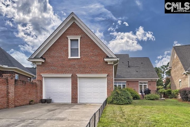 12 Club Ridge Ct, Elgin, SC 29045 - view of front property featuring a front yard and a garage