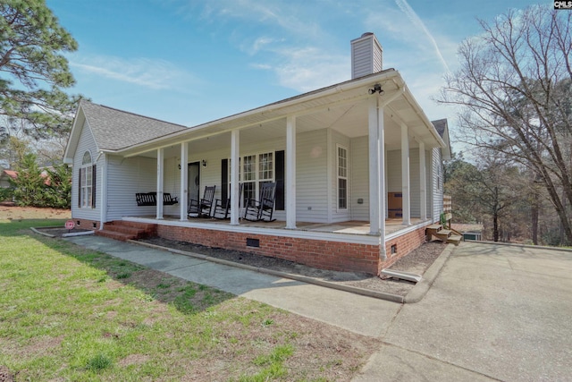 view of front of house with covered porch