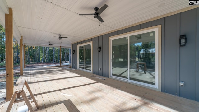 deck with ceiling fan