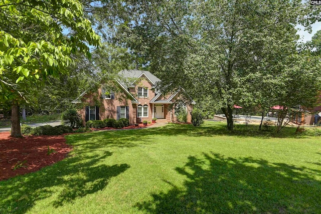 view of front of house with a front yard