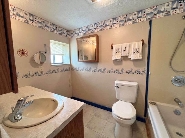 bathroom featuring a textured ceiling, shower / bathtub combination, toilet, vanity, and baseboards