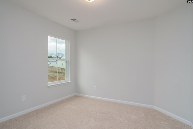 unfurnished room with carpet