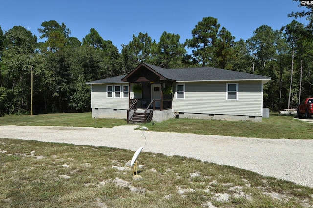 view of front of property with a front yard