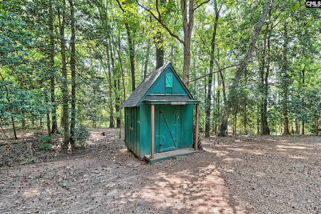 view of outdoor structure