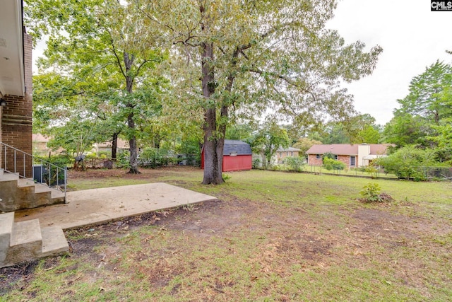 view of yard with a patio area