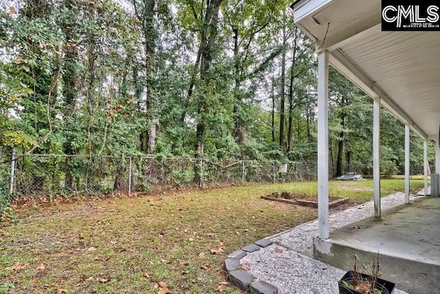 view of yard with a patio