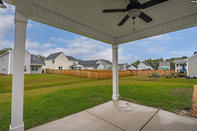 view of patio with ceiling fan