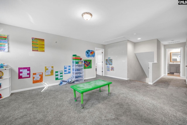 playroom with carpet flooring