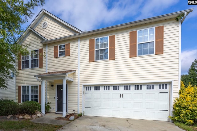 view of front facade with a garage